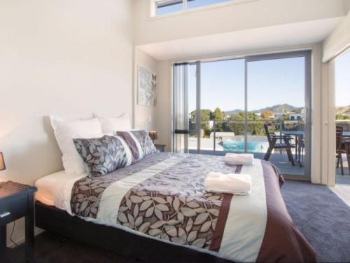 Beach Pacific Apartments — 4-Star Luxury Hotel in Waihi Beach, New Zealand