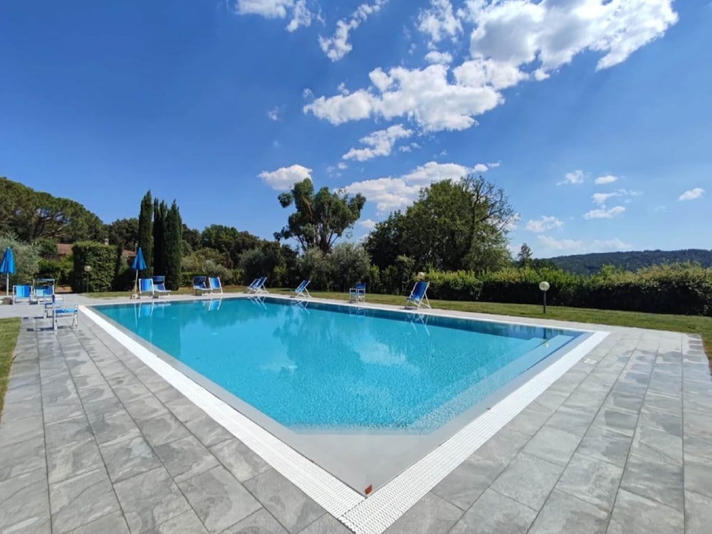 Belvilla by OYO Melograno Gambassi Terme — 4-Star Luxury Hotel in Gambassi Terme, Italy