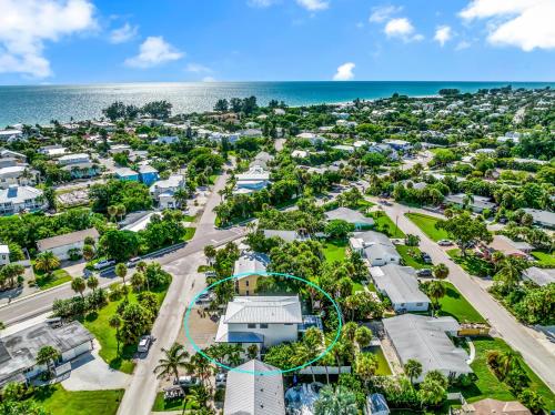 Blissful Paradise in Holmes Beach, United States