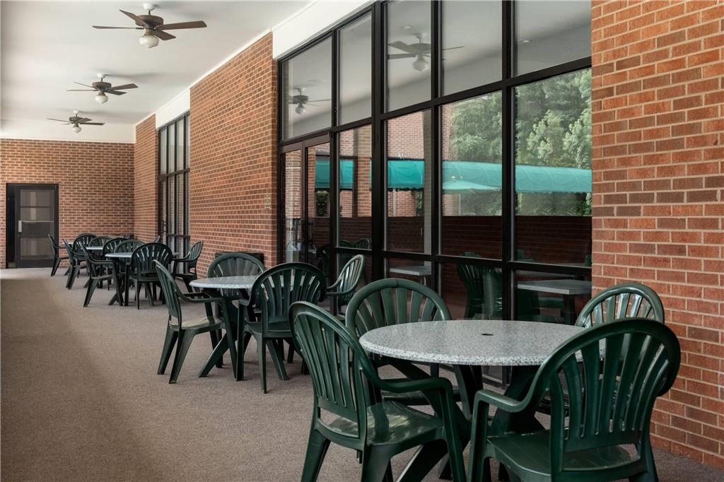 Days Inn by Wyndham Lexington - photo 27