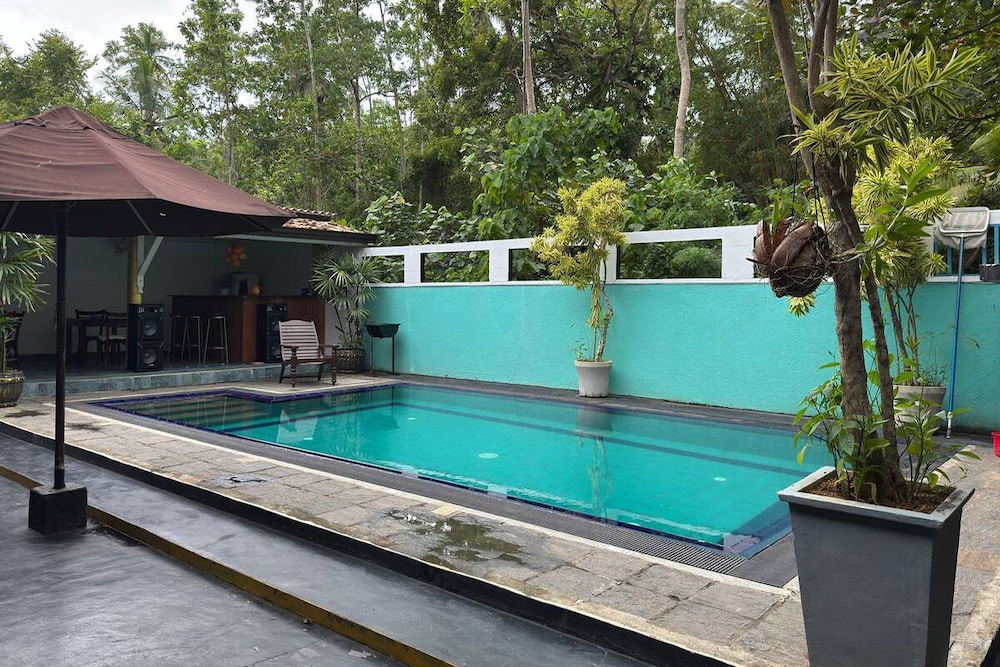 Eros Hotels Green house in Unawatuna, Sri Lanka