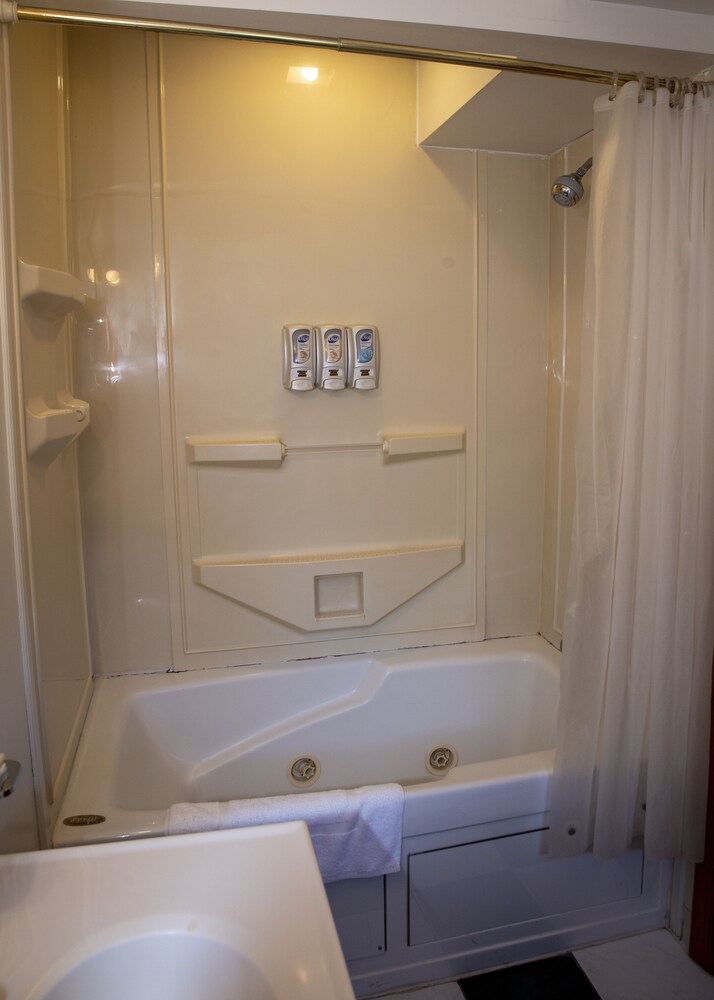 Chestnut Grove Resort - photo 69