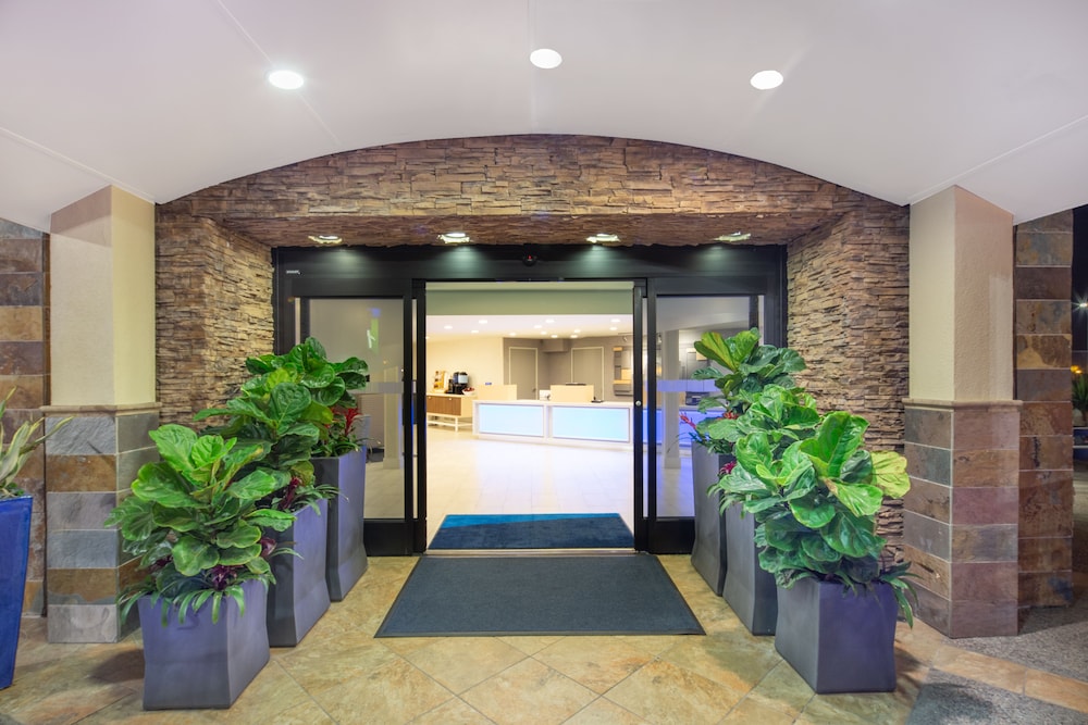 Holiday Inn Express San Diego Airport Old Town by IHG - photo 40