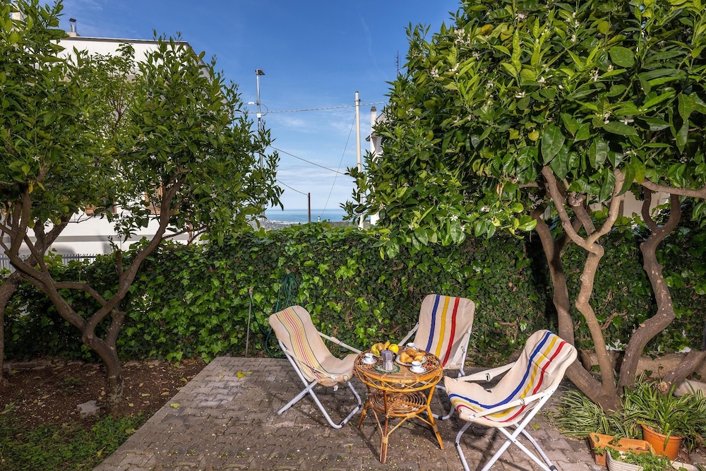 3363 Casa Giovanna by Barbarhouse — 4-Star Luxury Hotel in Ischitella, Italy