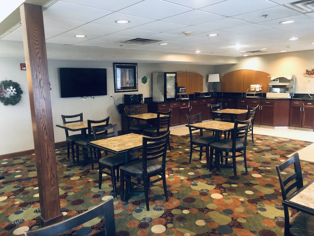 Wingate by Wyndham Ashland - photo 8