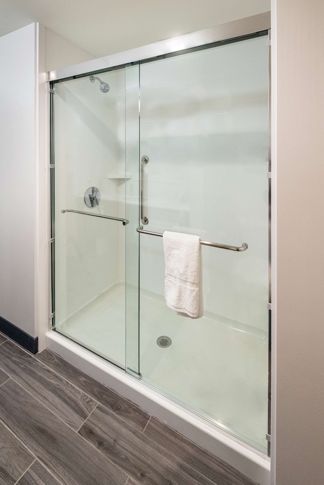 Hampton Inn & Suites Snellville Atlanta NE - photo 12