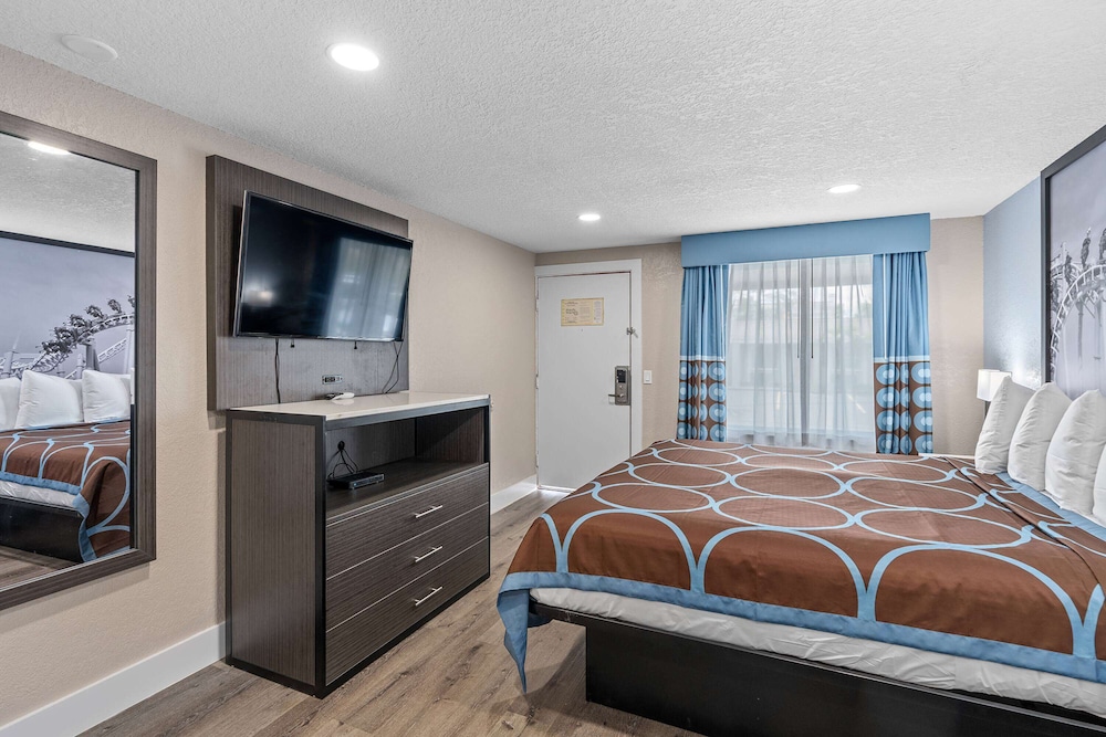 Super 8 by Wyndham Kissimmee Orlando - photo 22