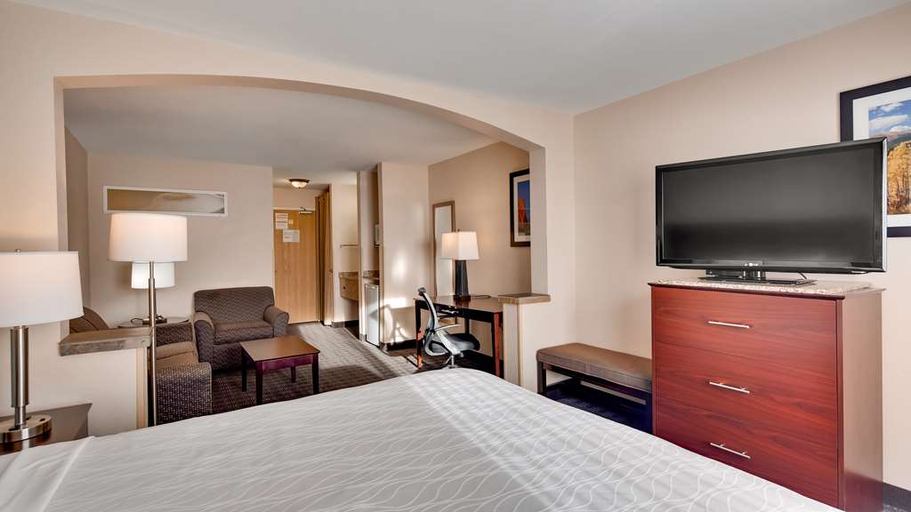 Best Western Plus Gateway Inn & Suites - photo 27