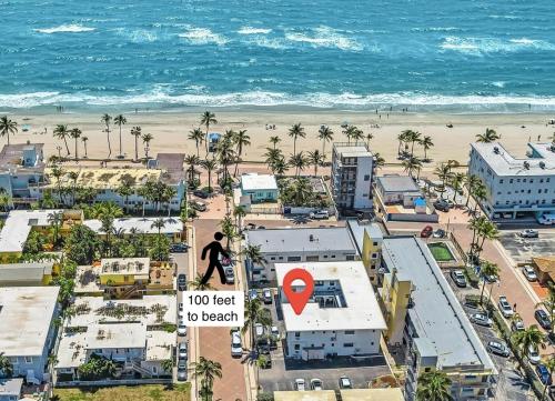 Beachfront & Pool Near Marriott Hollywood Beach — 4-Star Luxury Hotel in Hollywood, United States