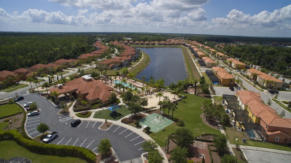 3Br 3Bath Townhome BBQ Pool 15min Disney 1291ft - photo 13