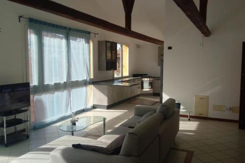 Luminoso LOFT in centro a due passi da Lugo Imola — 4-Star Luxury Hotel in Massa Lombarda, Italy