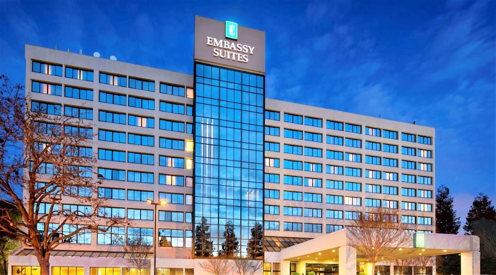 Embassy Suites by Hilton Santa Clara Silicon Valley - photo 2