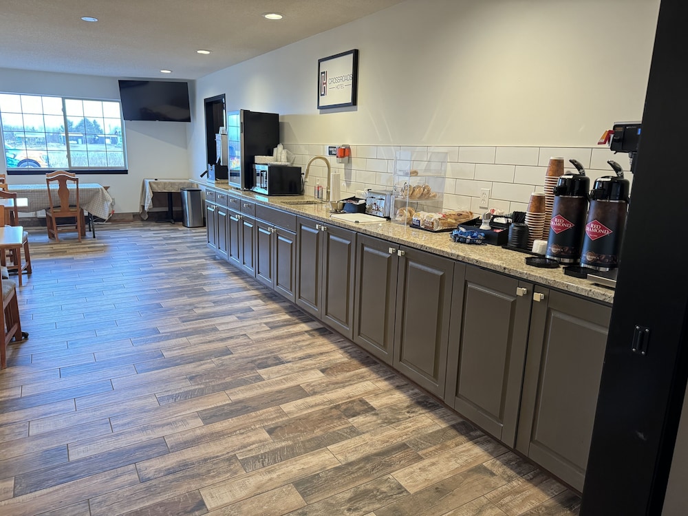 Crossroads Hotel - photo 29