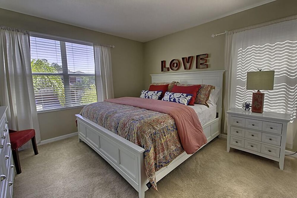 Bella Vida Resort by Home 2U - photo 127