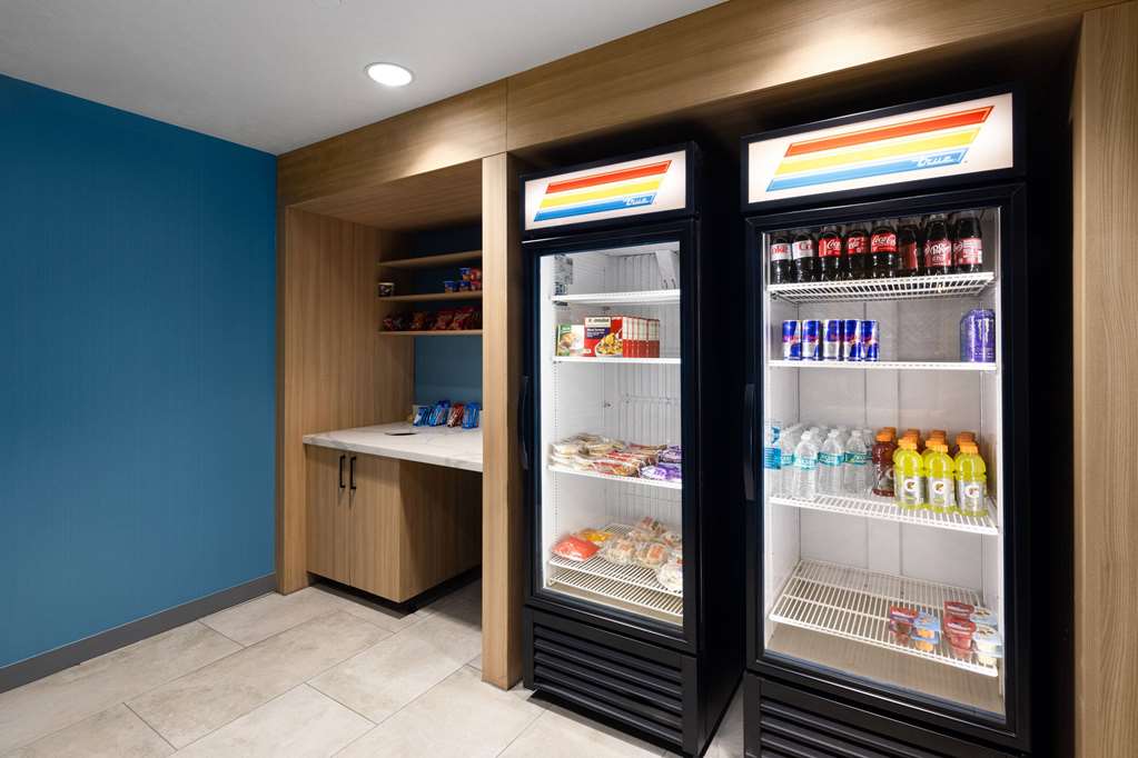 Hawthorn Extended Stay By Wyndham Kingman - photo 20
