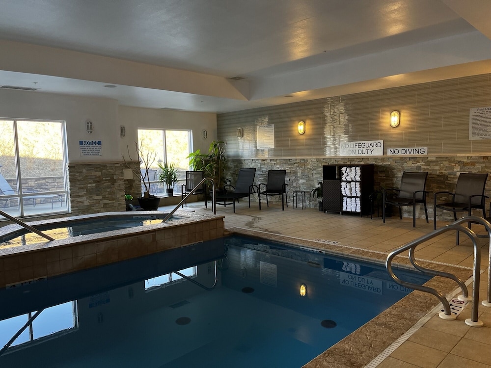 Fairfield Inn & Suites by Marriott Slippery Rock - photo 18