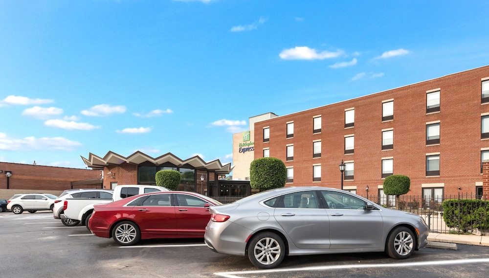 Holiday Inn Express Columbus Downtown by IHG - photo 51
