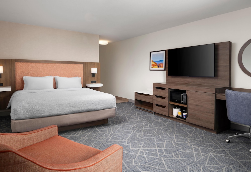 Hampton Inn & Suites Las Vegas Red Rock Summerlin - photo 8