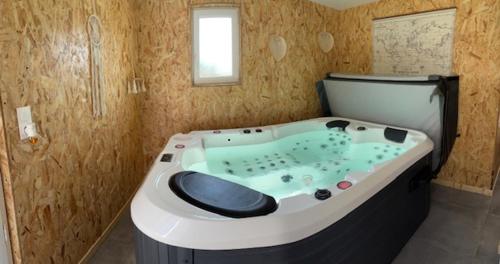 Little baie — hotel in Pleine-Fougeres