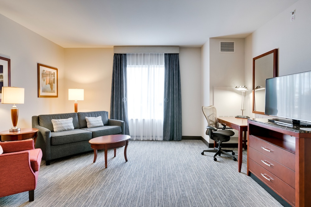 Hilton Garden Inn Milwaukee Airport - photo 24