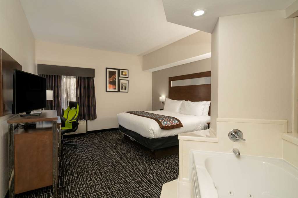 Wingate by Wyndham Memphis East - photo 8