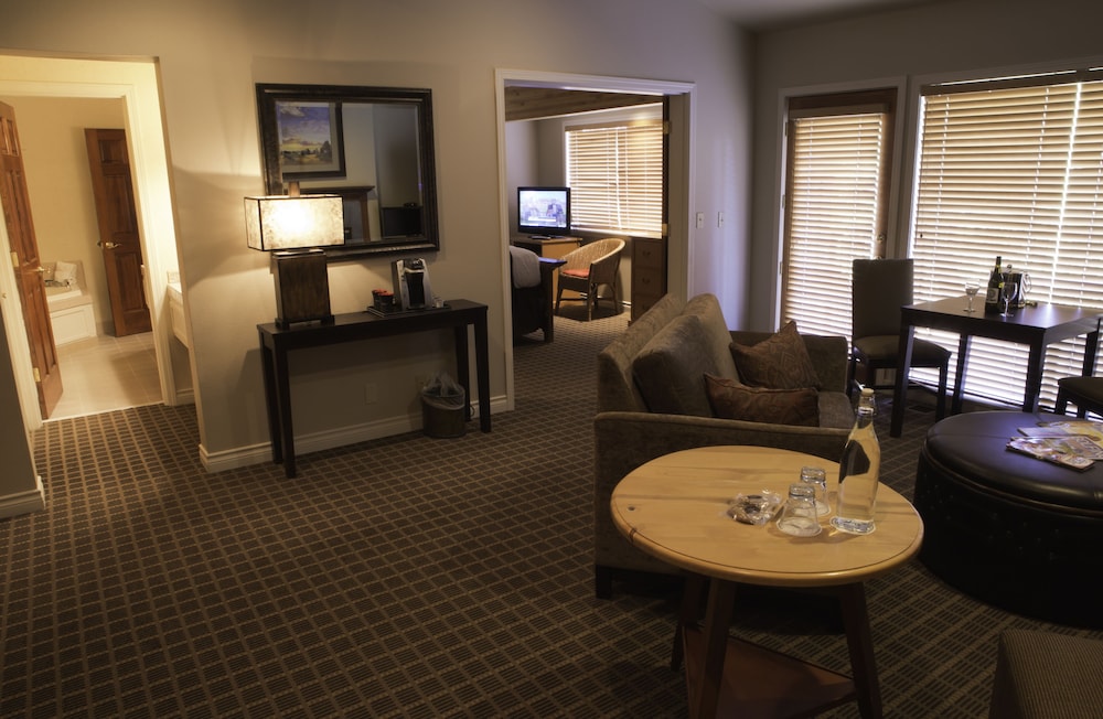 Pine Ridge Inn - photo 17
