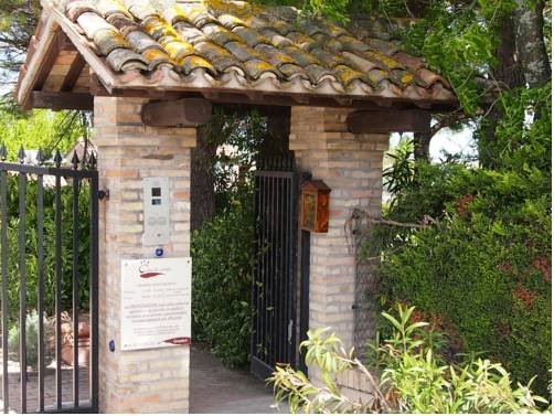 Casa De Campo — 4-Star Luxury Hotel in Montegranaro, Italy