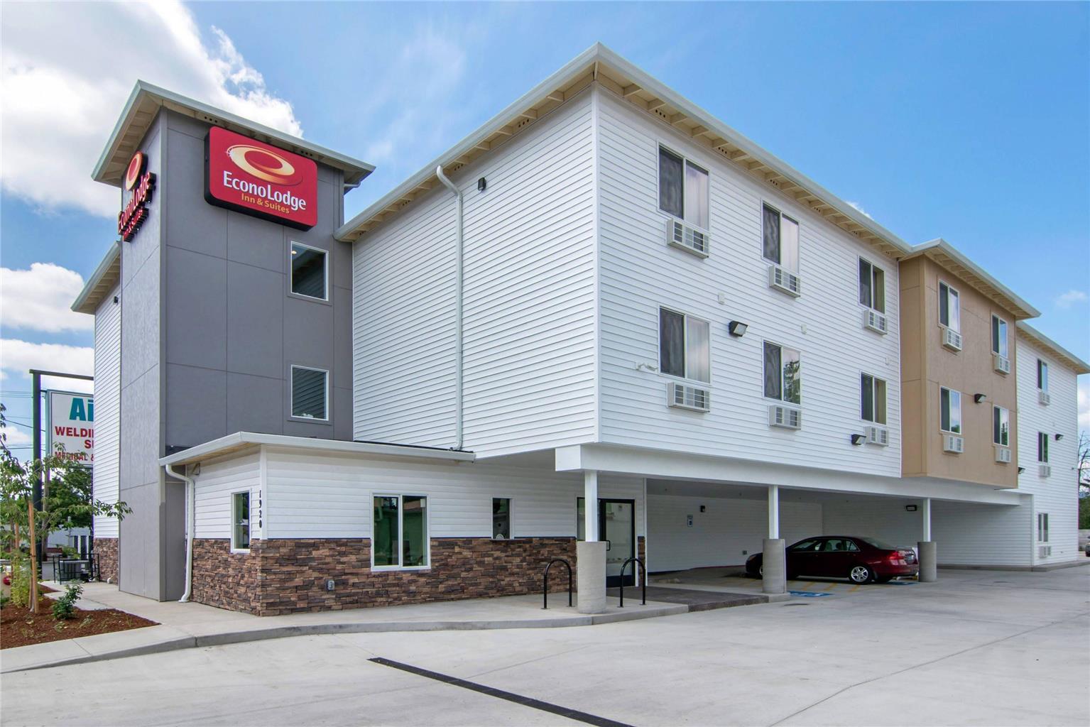 Econo Lodge Inn & Suites Springfield Main Street in Springfield, United States