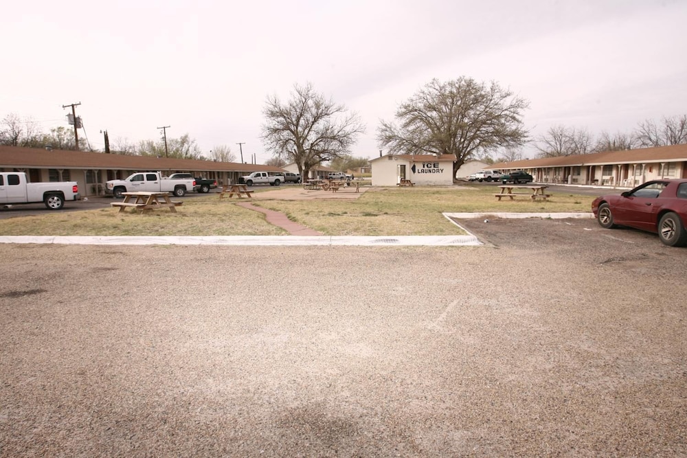 Andrews Motor Inn - photo 30