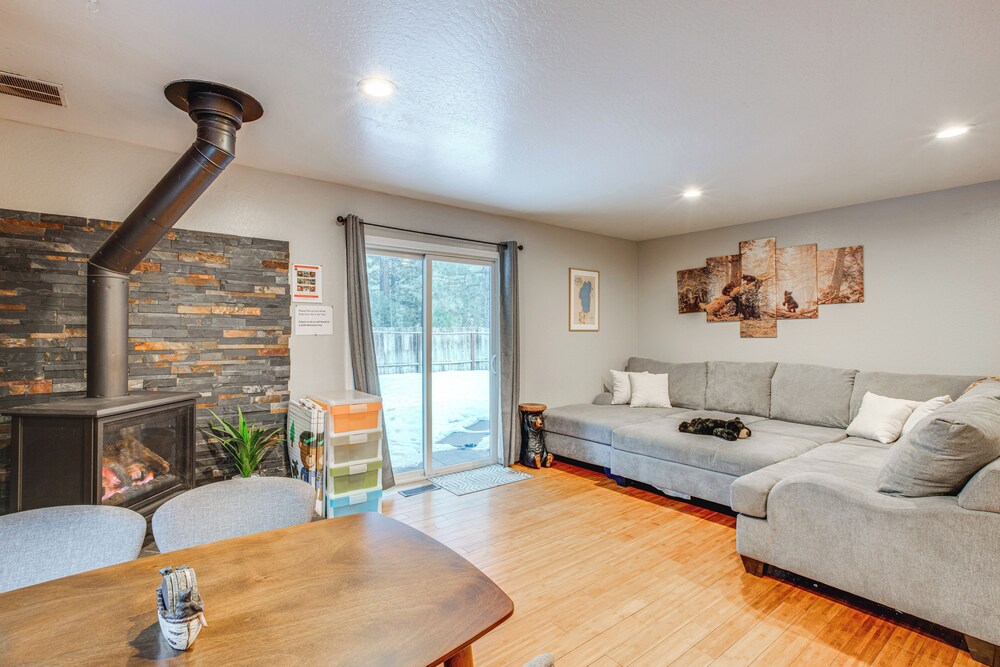 Ski and Board in South Lake Tahoe Updated Home — 4-Star Luxury Hotel in South Lake Tahoe, United States