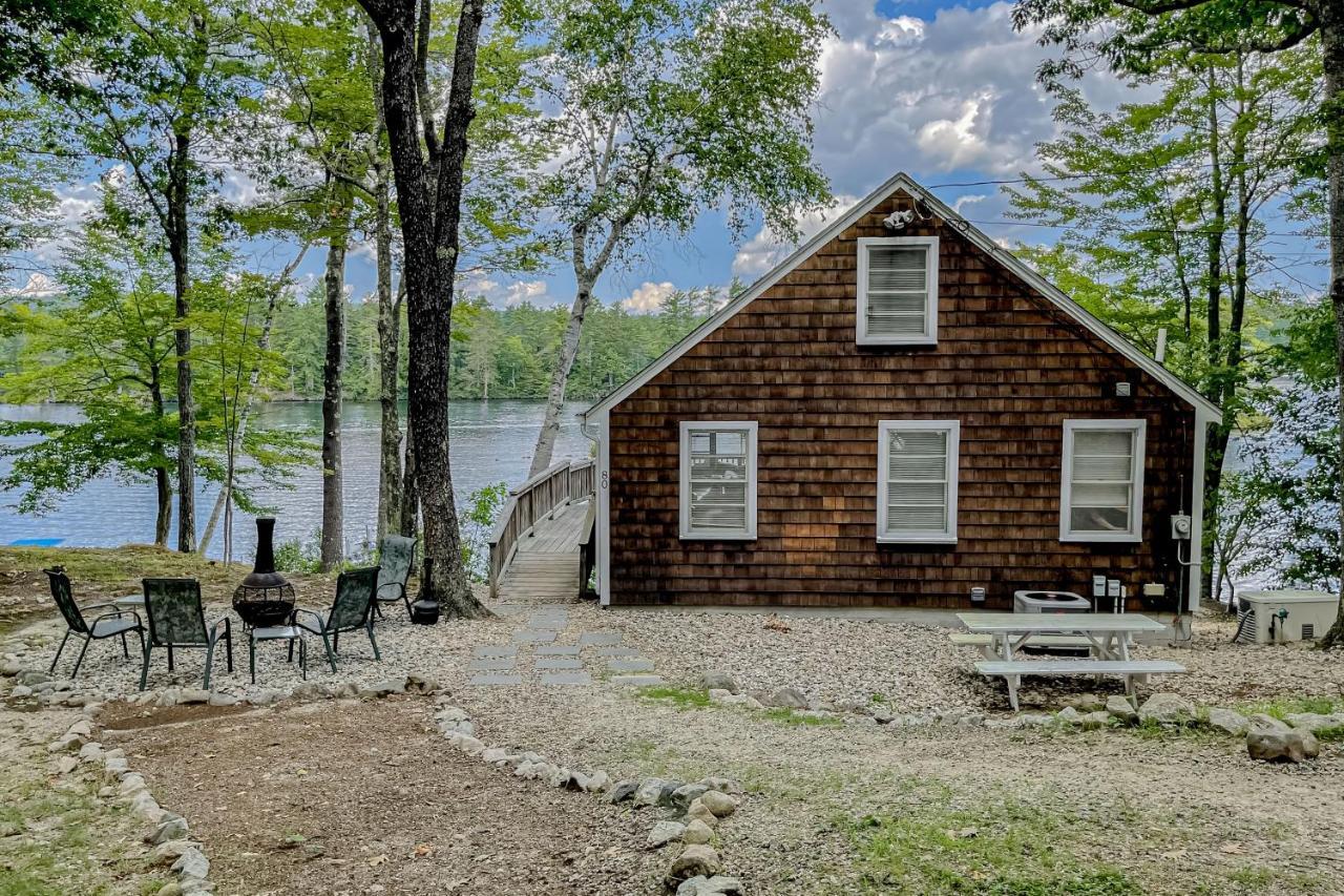 Maggie's Lakeside Cottage — 4-Star Luxury Hotel in Wakefield, United States