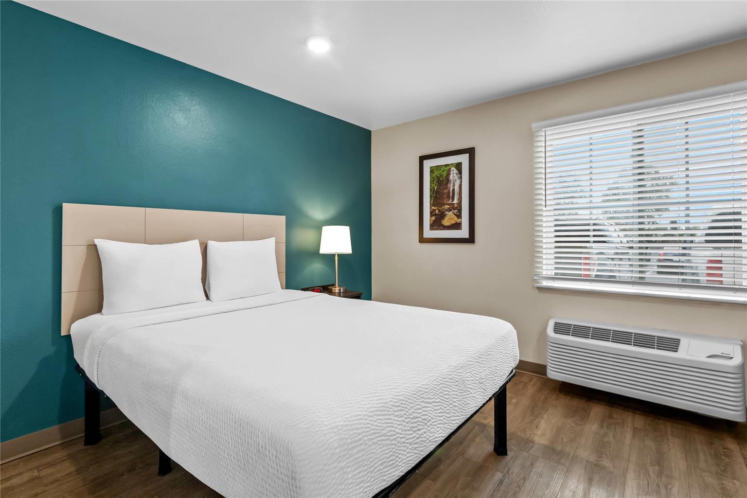 WoodSpring Suites San Antonio South - photo 10