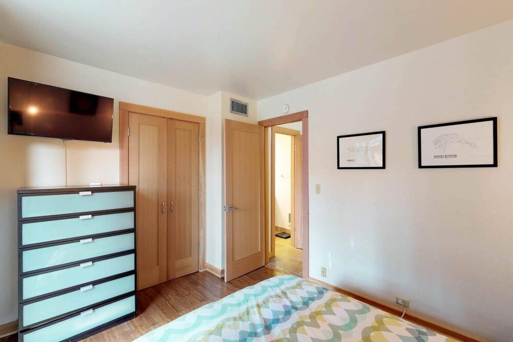 Sockeye by Avantstay Modern 2 BR Condo w Access to Northstar Resort Community - photo 12
