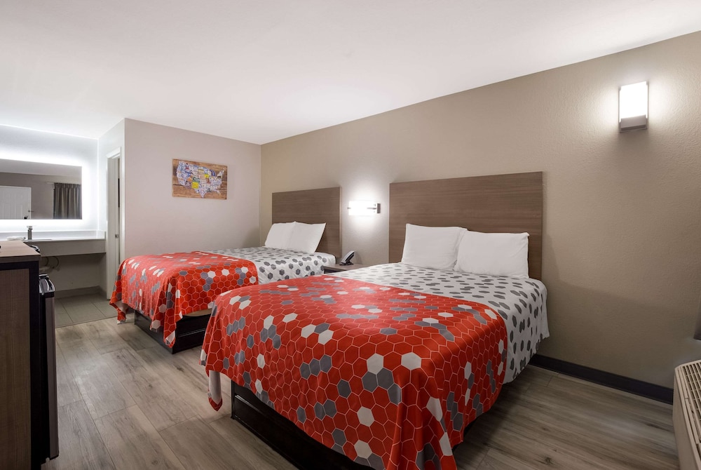 Econo Lodge Mobile Airport Blvd. - photo 9