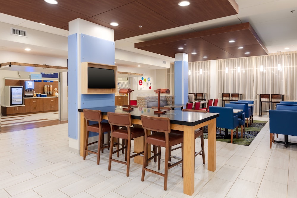 Holiday Inn Express Calhoun South by IHG - photo 29