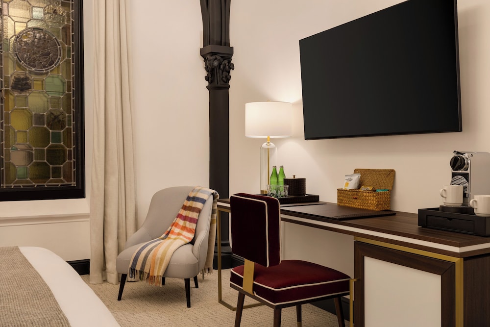 The Chemists Club Hotel - photo 34