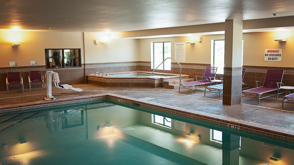 Holiday Inn Express & Suites Wichita Northeast by IHG - photo 14