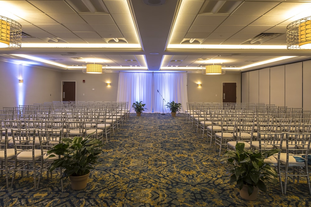 Crowne Plaza Suites Pittsburgh South by IHG - photo 72