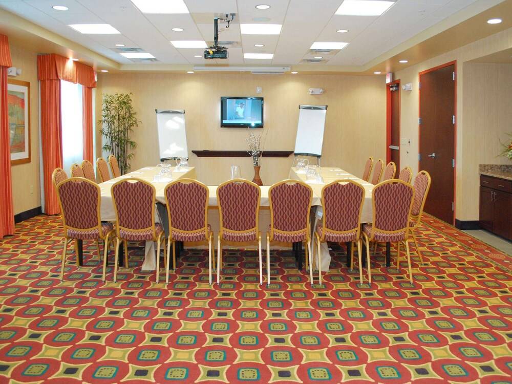 Hampton Inn & Suites Denver Highlands Ranch - photo 42