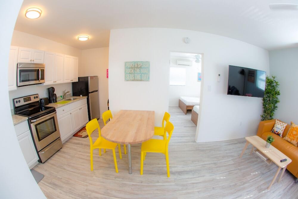 St Pete Beach Suites - photo 28