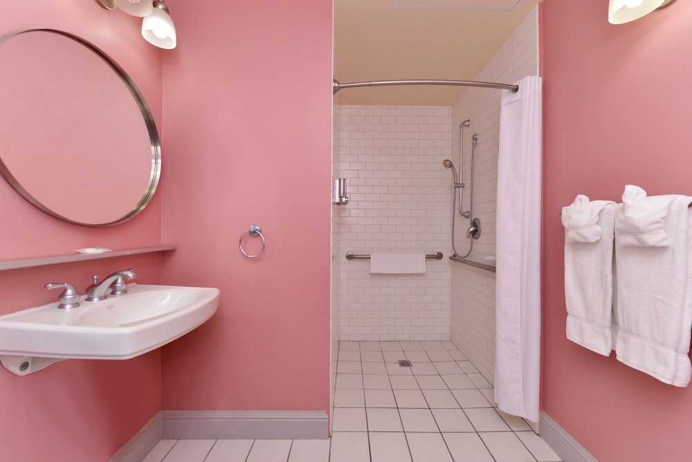 Montvale Hotel - photo 117