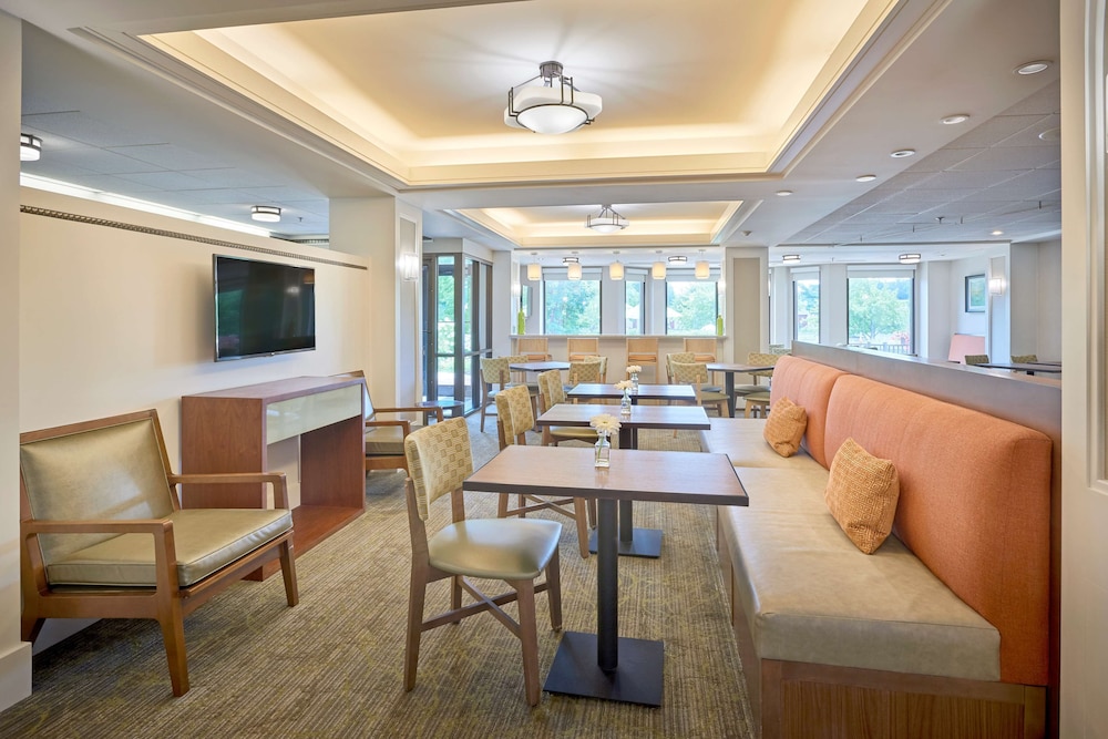 Hampton Inn Lancaster - photo 2