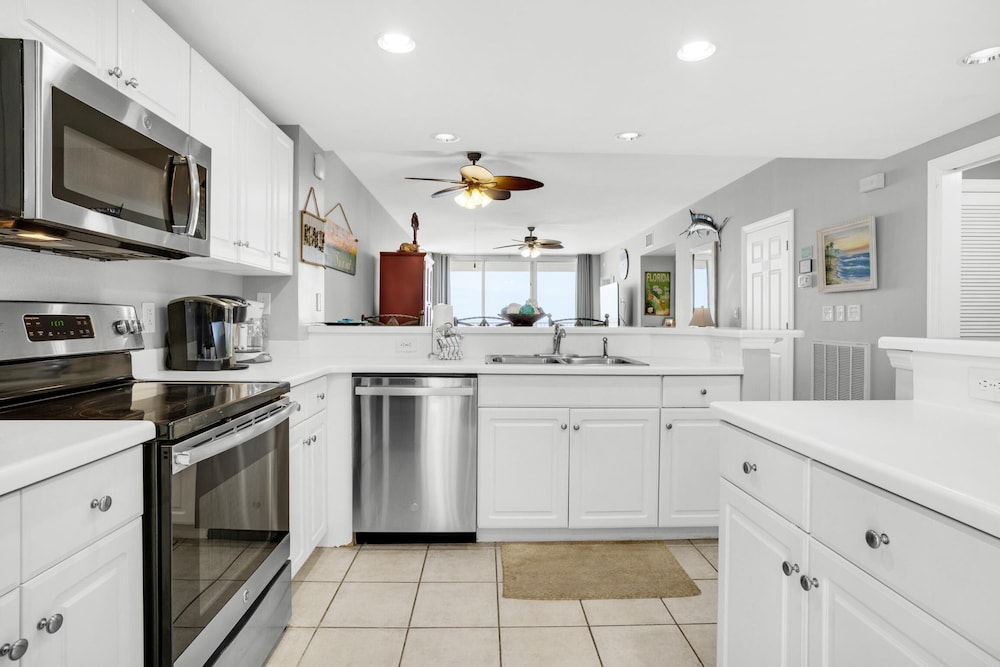 Majestic Beach Towers 2 909 - photo 5