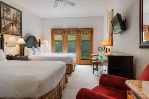 The Charter at Beaver Creek E015 in Beavercreek, United States