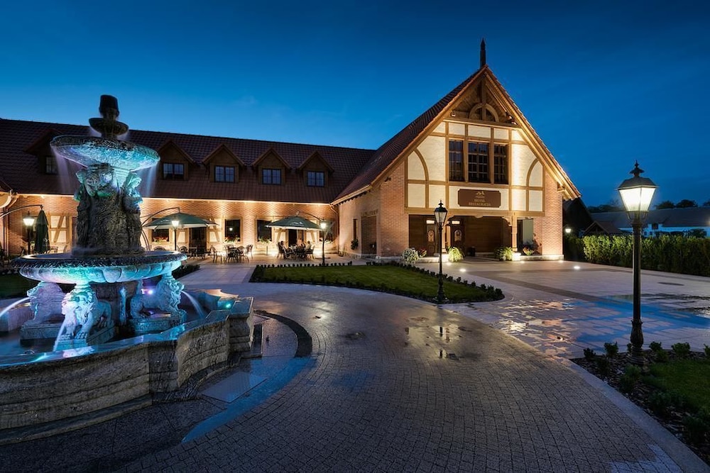 Hotel Poledno in Bukowiec, Poland