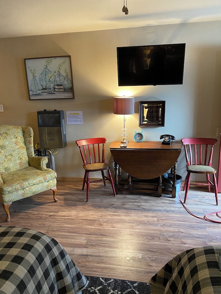 Dusty Boots Motel & Cafe - photo 7