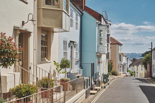 Harold House — 4-Star Luxury Hotel in Cowes, United Kingdom