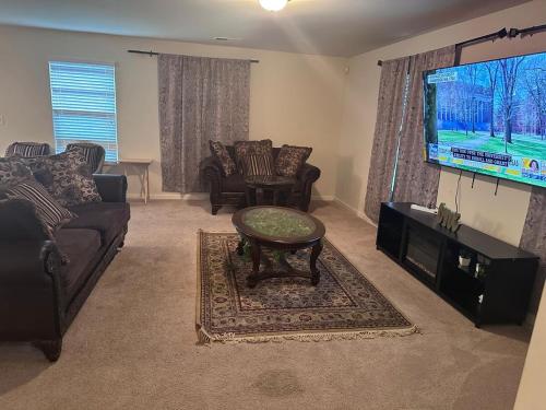 Guest House Haven with Gazebo — Riverdale — photo 4