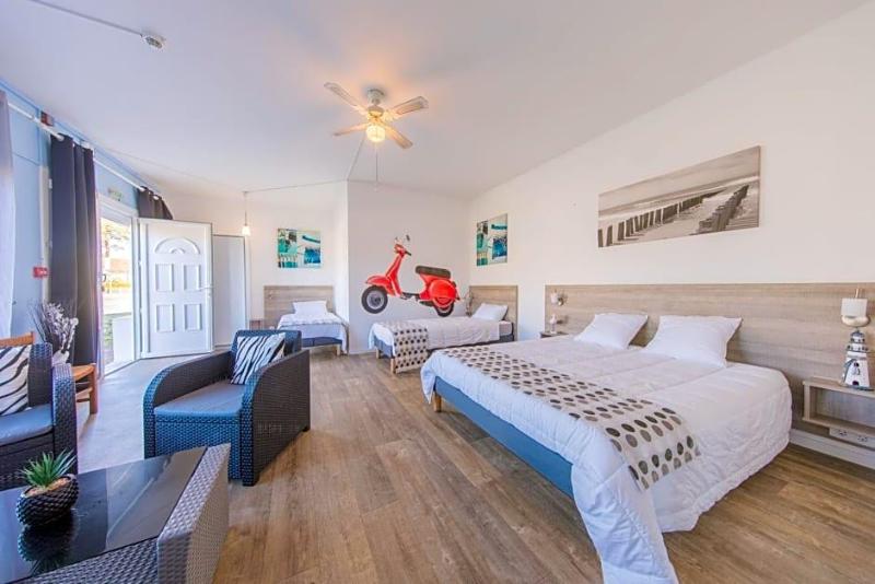 Hv Tel Land Azur in Mimizan, France