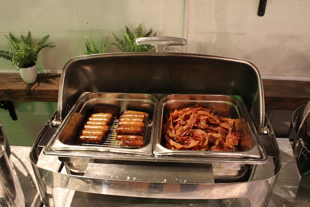Crowne Plaza Chicago West Loop by IHG - photo 42